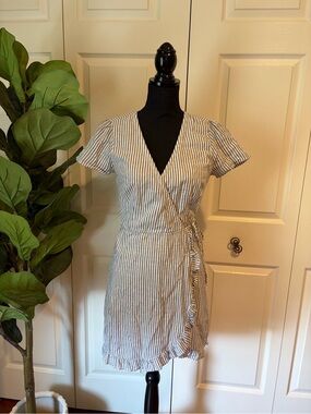 Abercrombie Cotton Wrap Dress size small